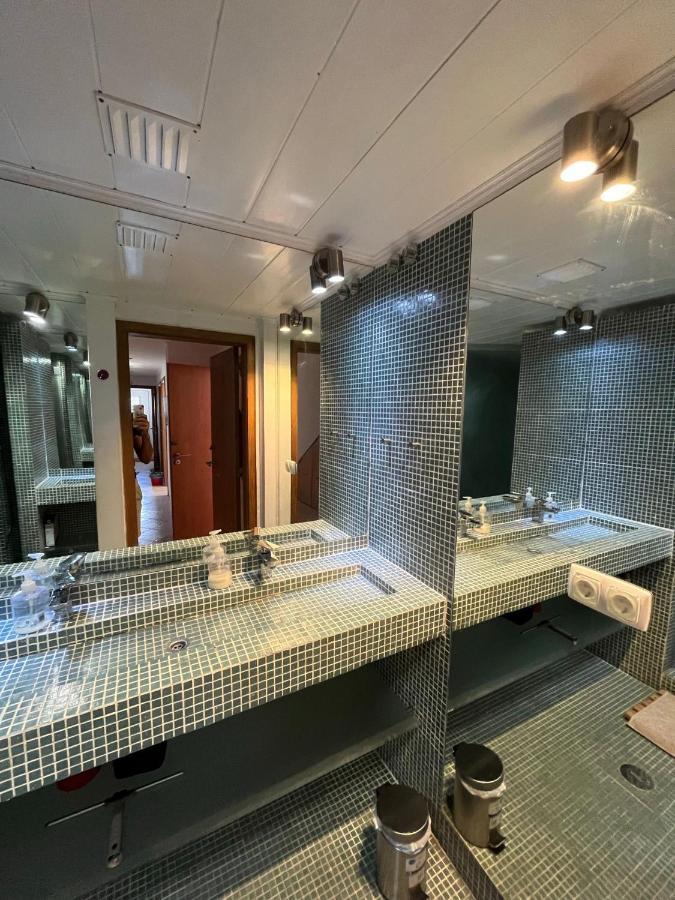 Amazigh Guincho Hostel & Suites Cascais Ngoại thất bức ảnh